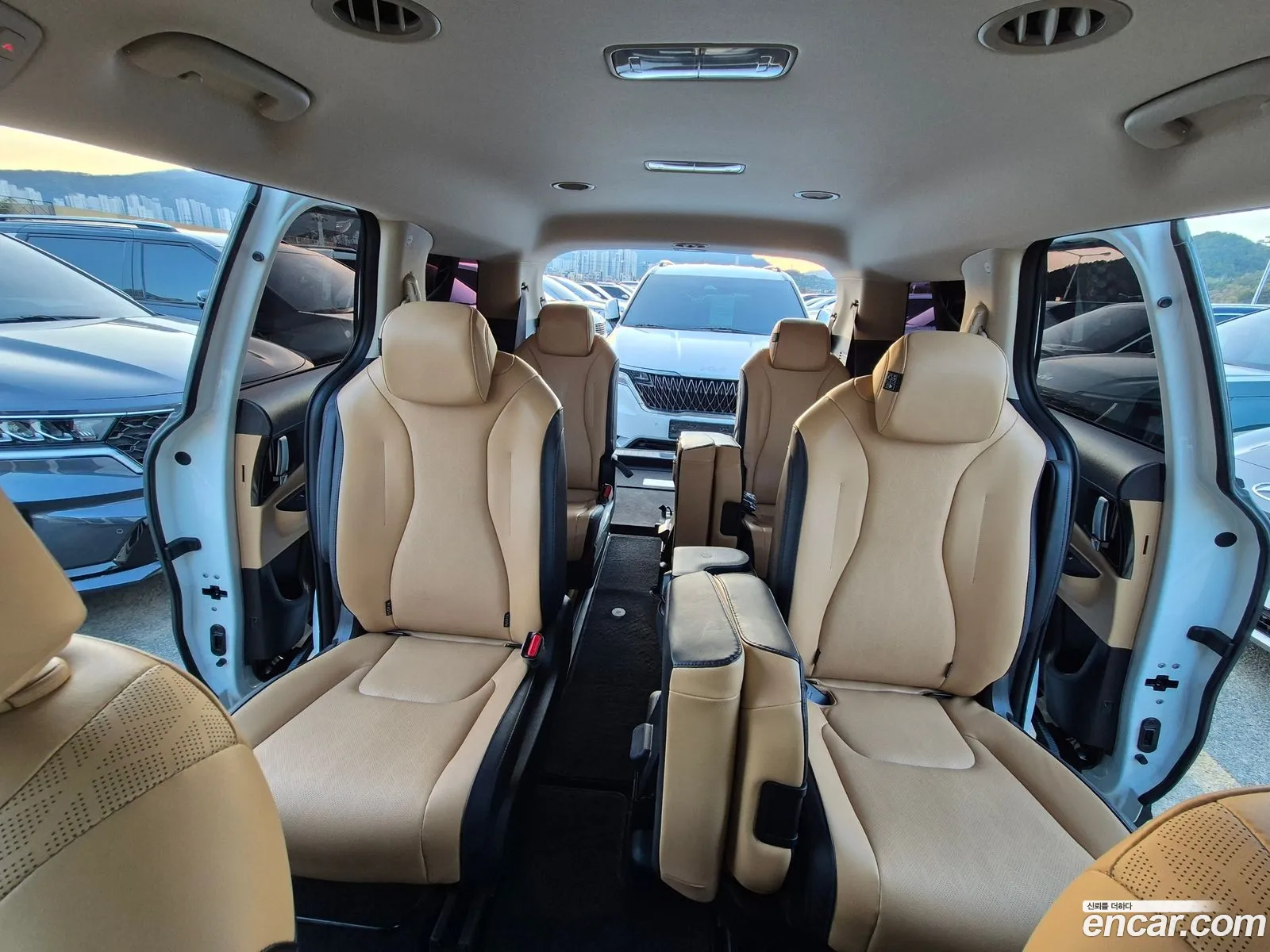Kia Carnival 2023 — 13