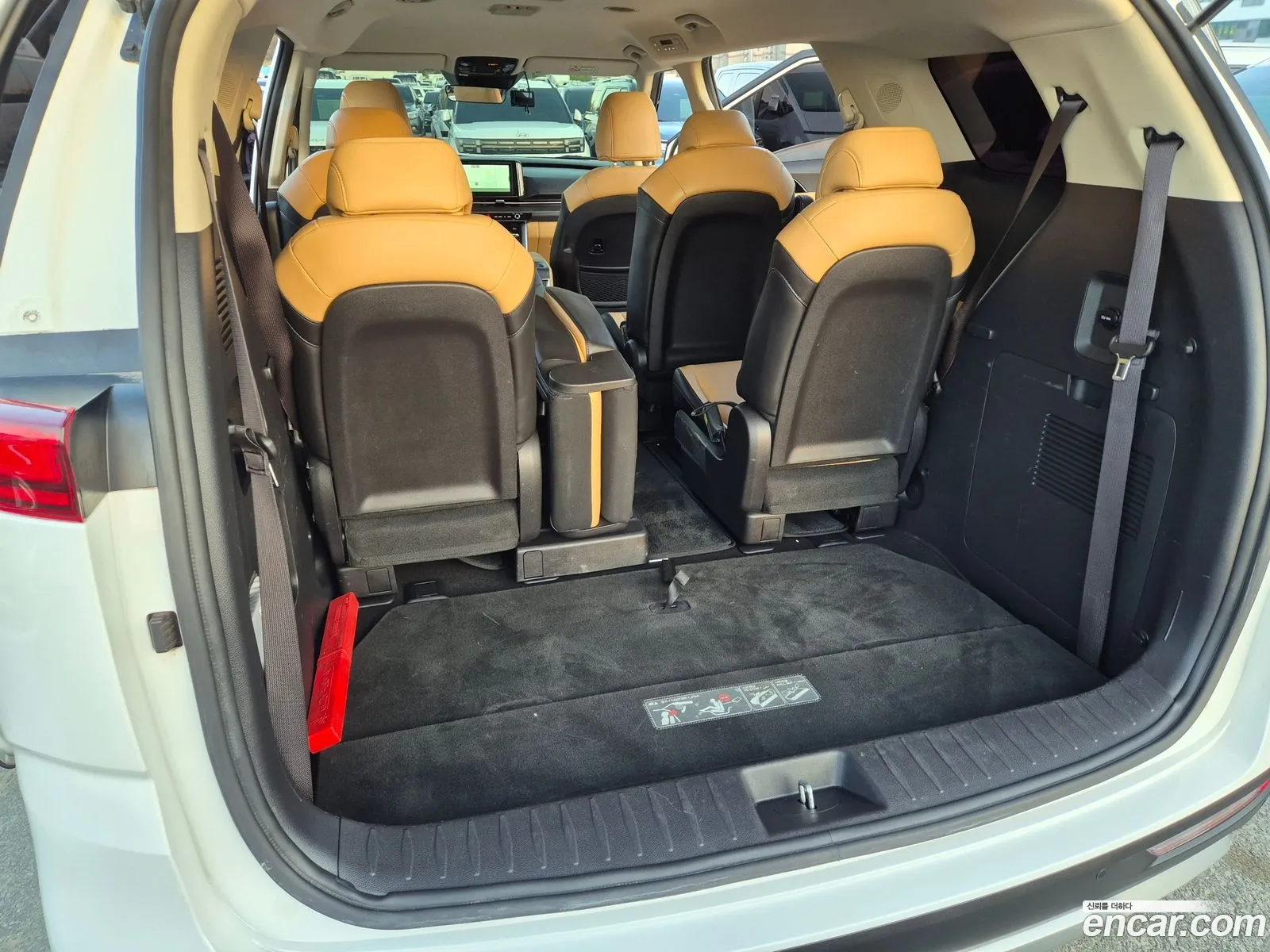 Kia Carnival 2023 — 9