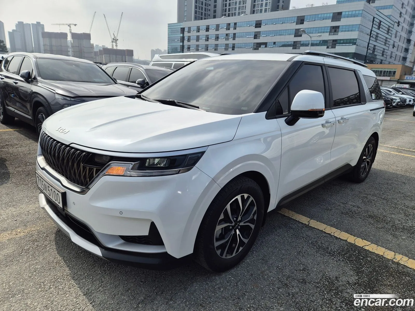 Kia Carnival 2023 — 14