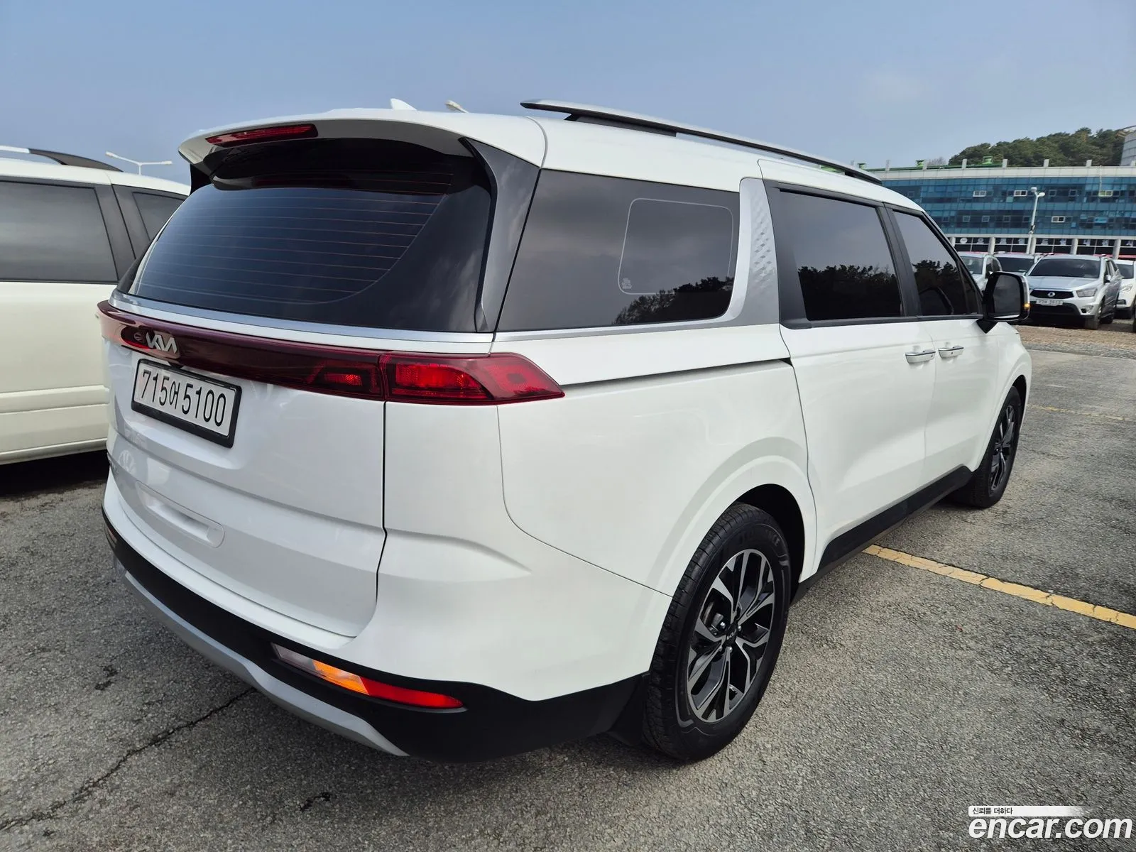 Kia Carnival 2023 — 12