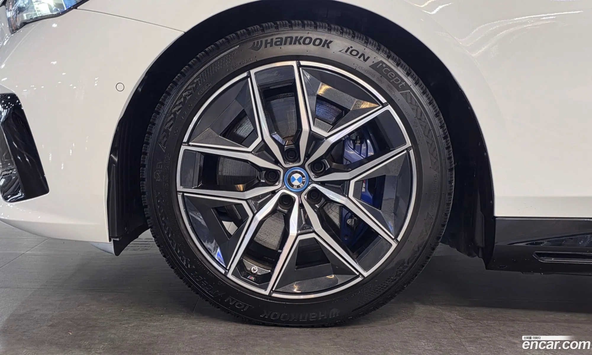 BMW i5 2025 — 16