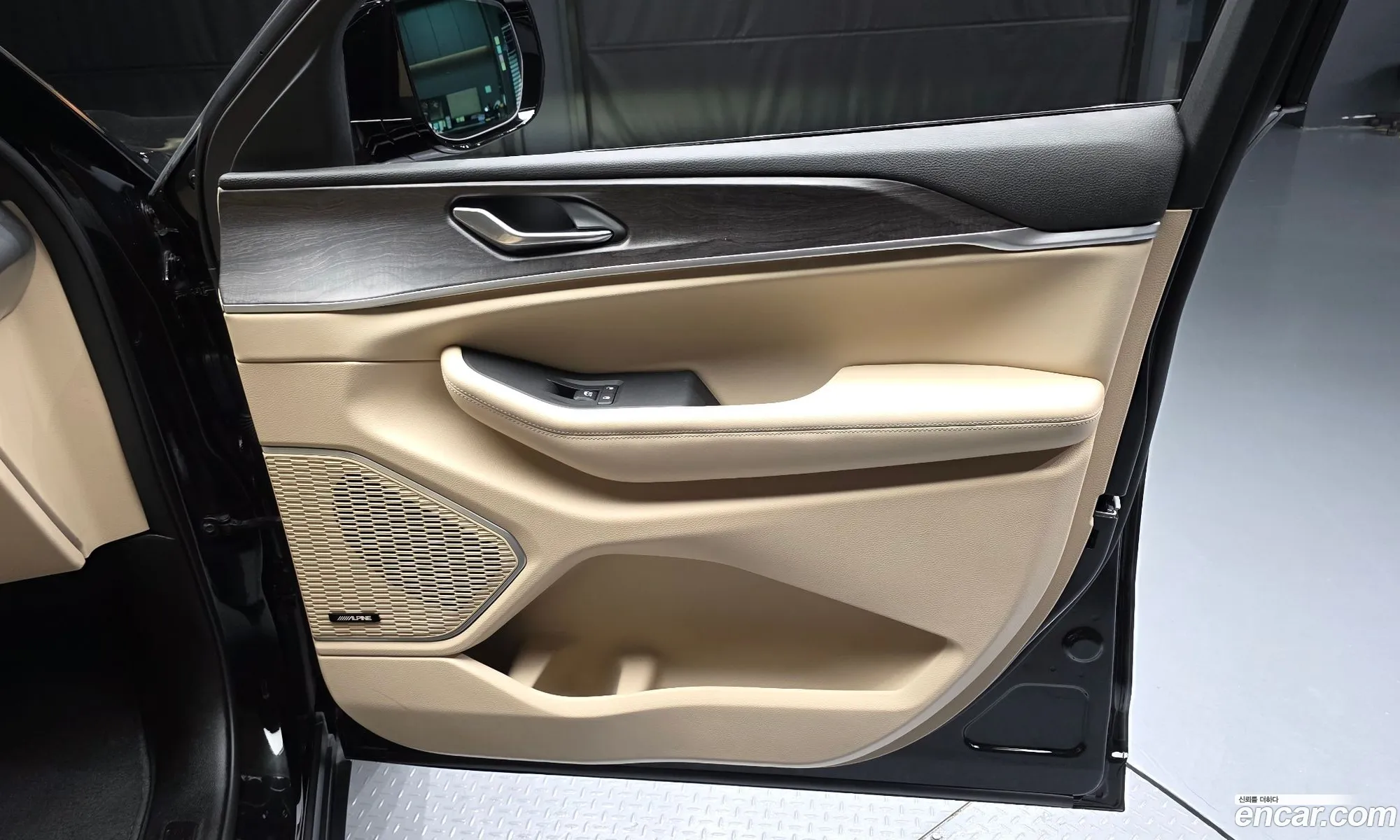 Jeep Grand Cherokee 2023 — 17