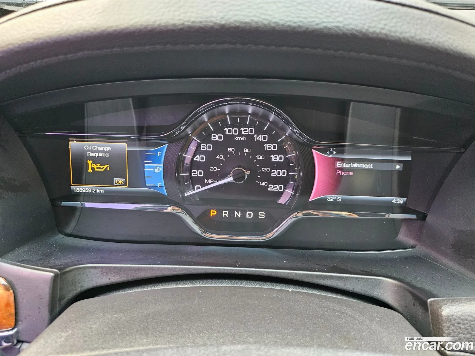 Lincoln MKS 2013 — 16