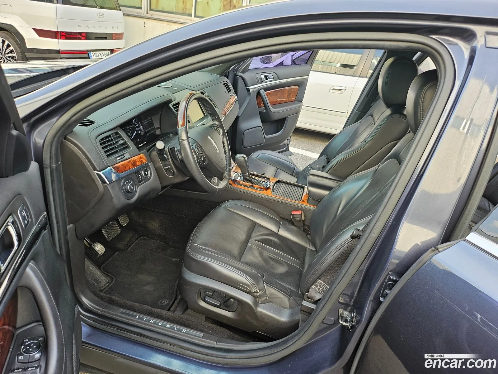 Lincoln MKS