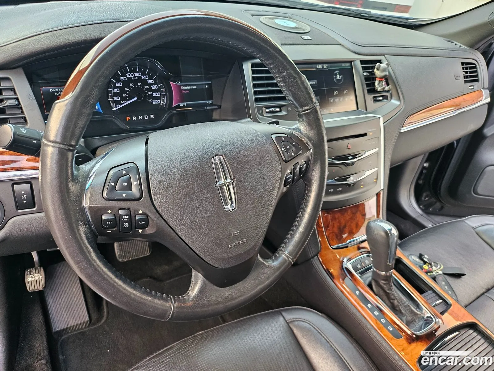 Lincoln MKS