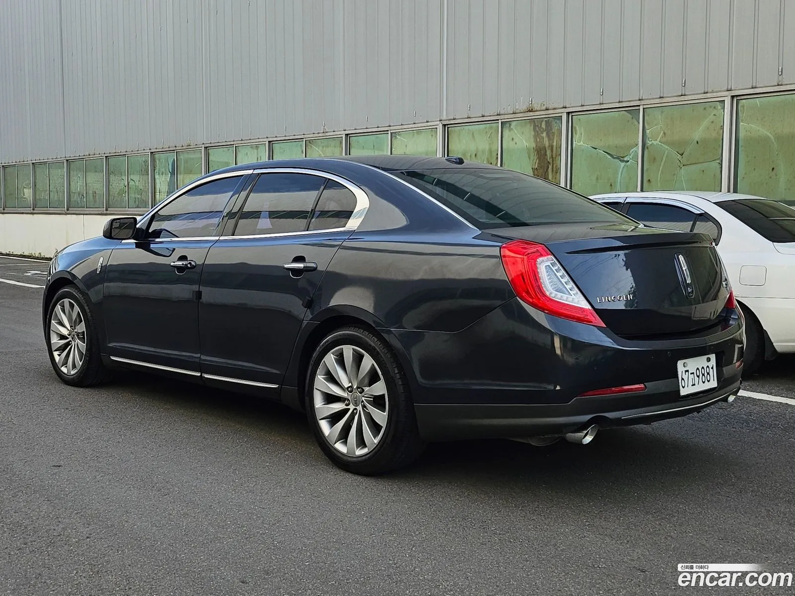 Lincoln MKS 2013 — 10