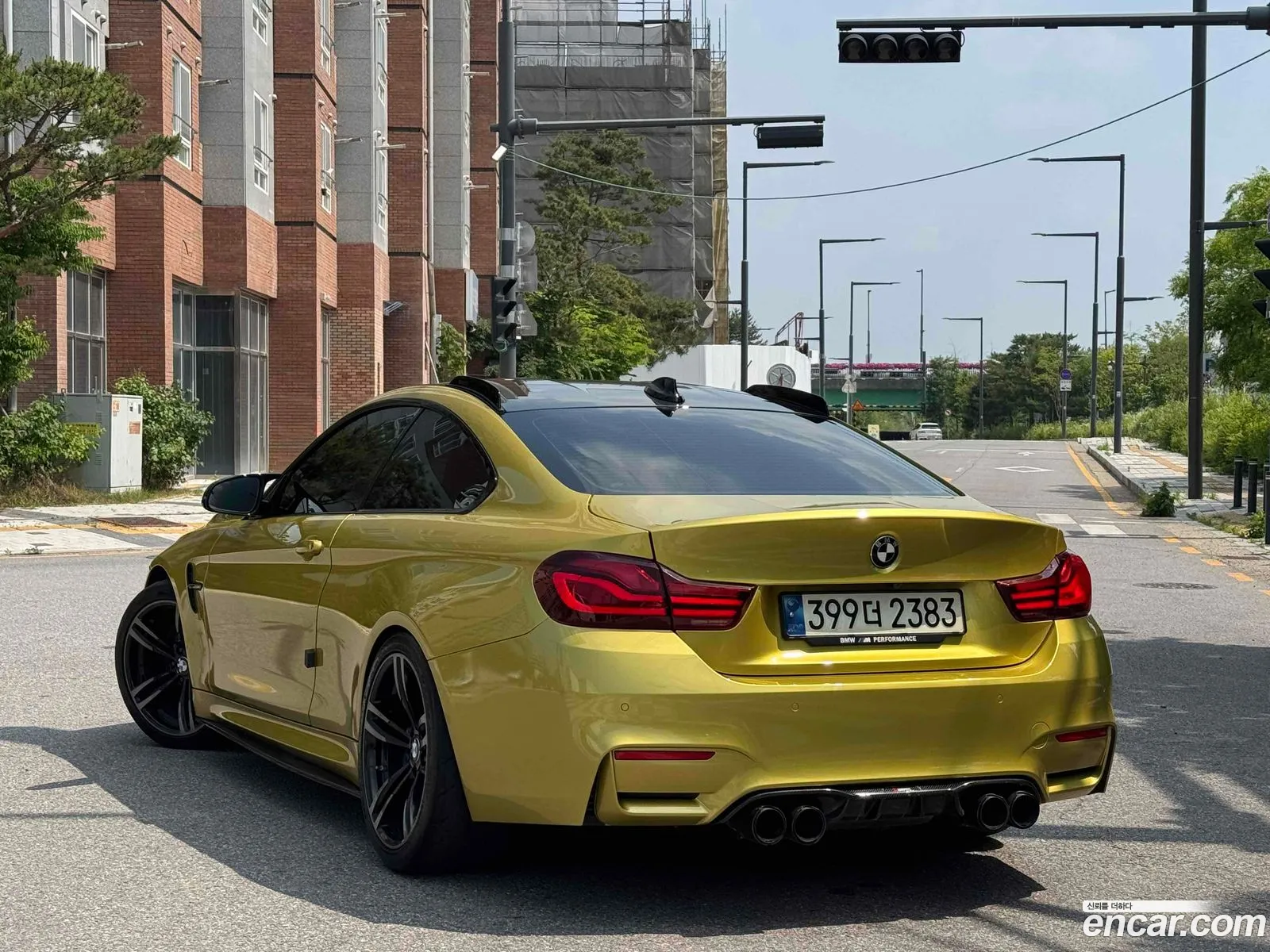 BMW M4 2016 — 11