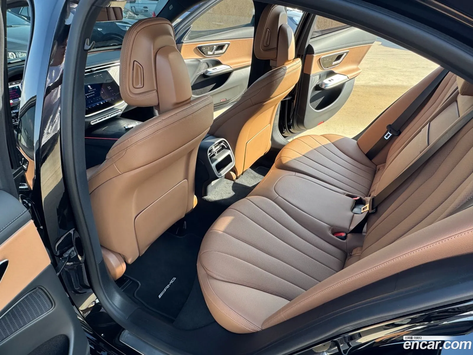 Mercedes-Benz E-Class W214 2026 — 4