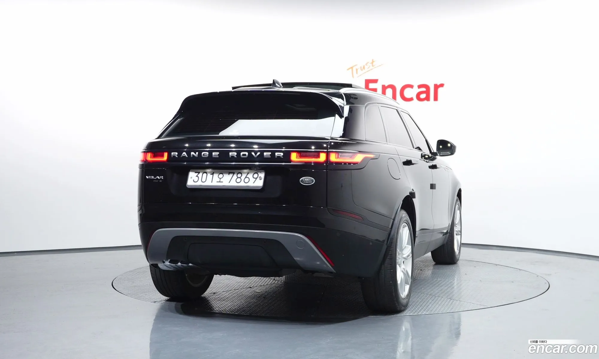 Land Rover Range Rover Velar 2019 — 19