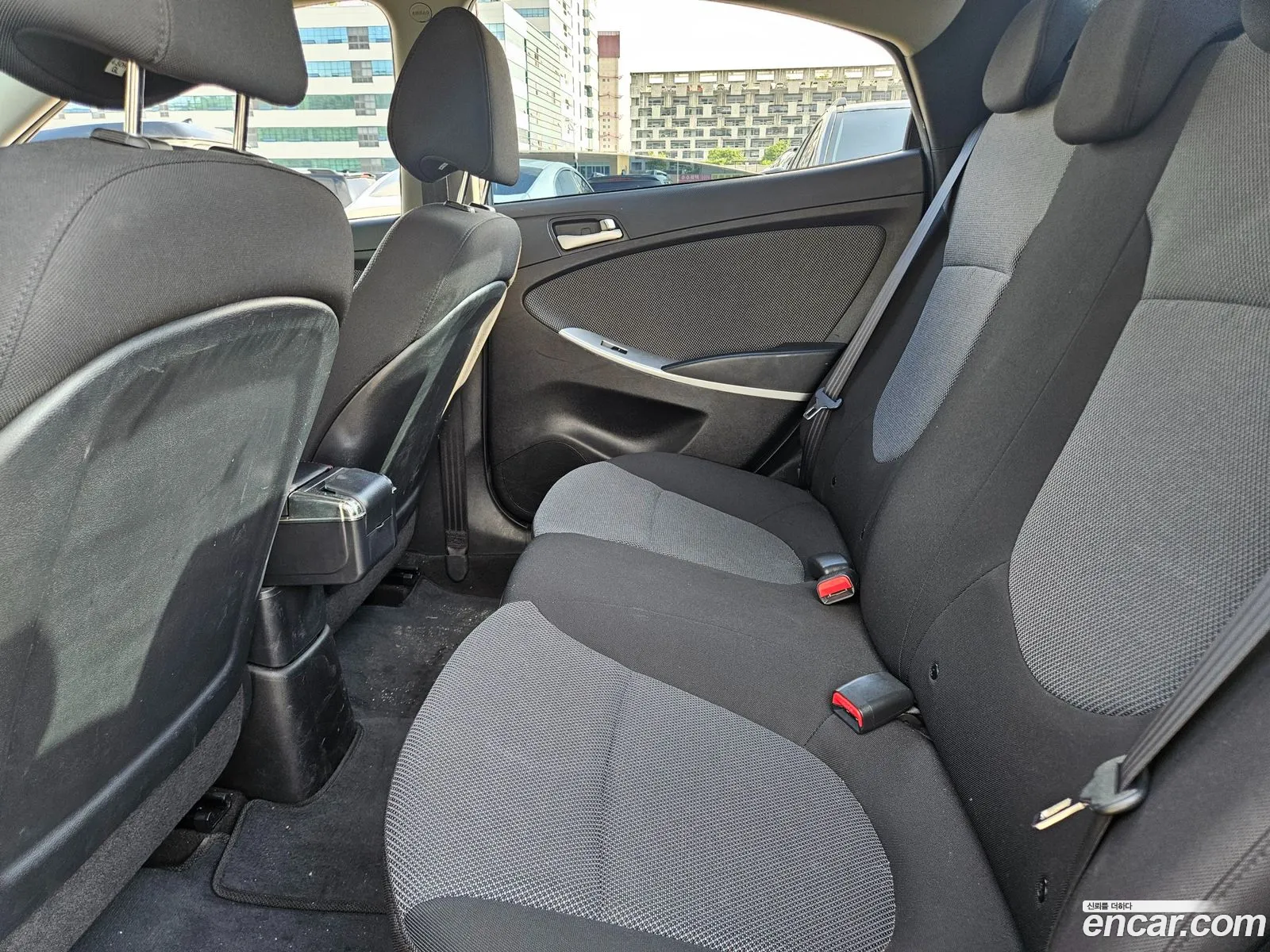 Hyundai Accent 2014 — 2