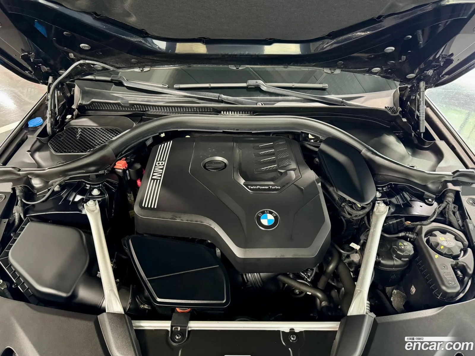 BMW 5 Series 2023 — 14