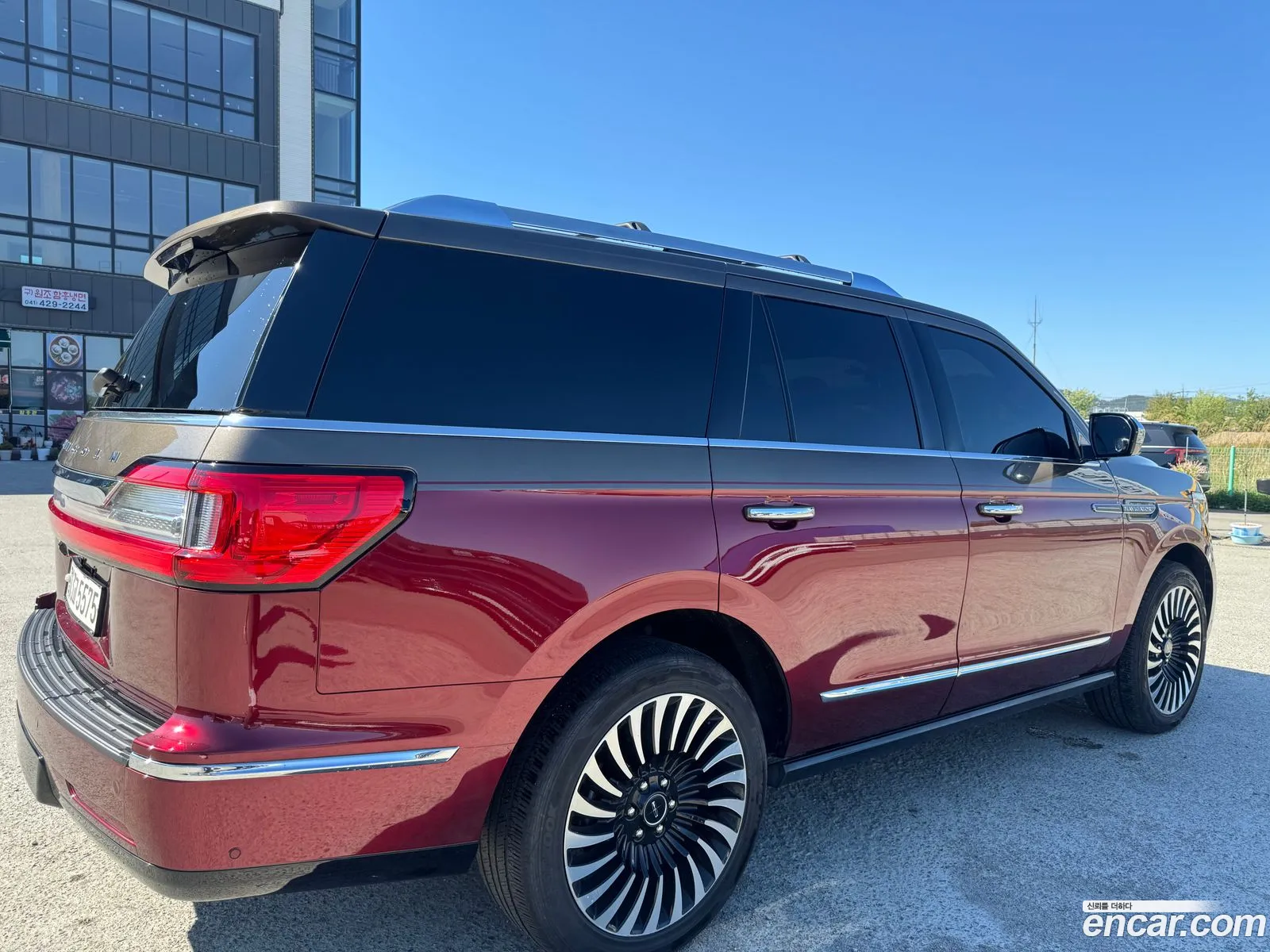 Lincoln Navigator 2019 — 20