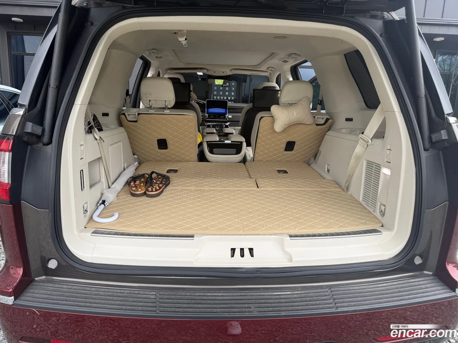 Lincoln Navigator 2019 — 13