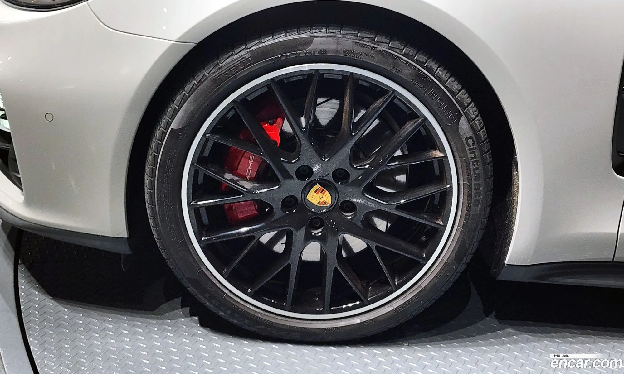 Porsche Panamera 2023 — 2
