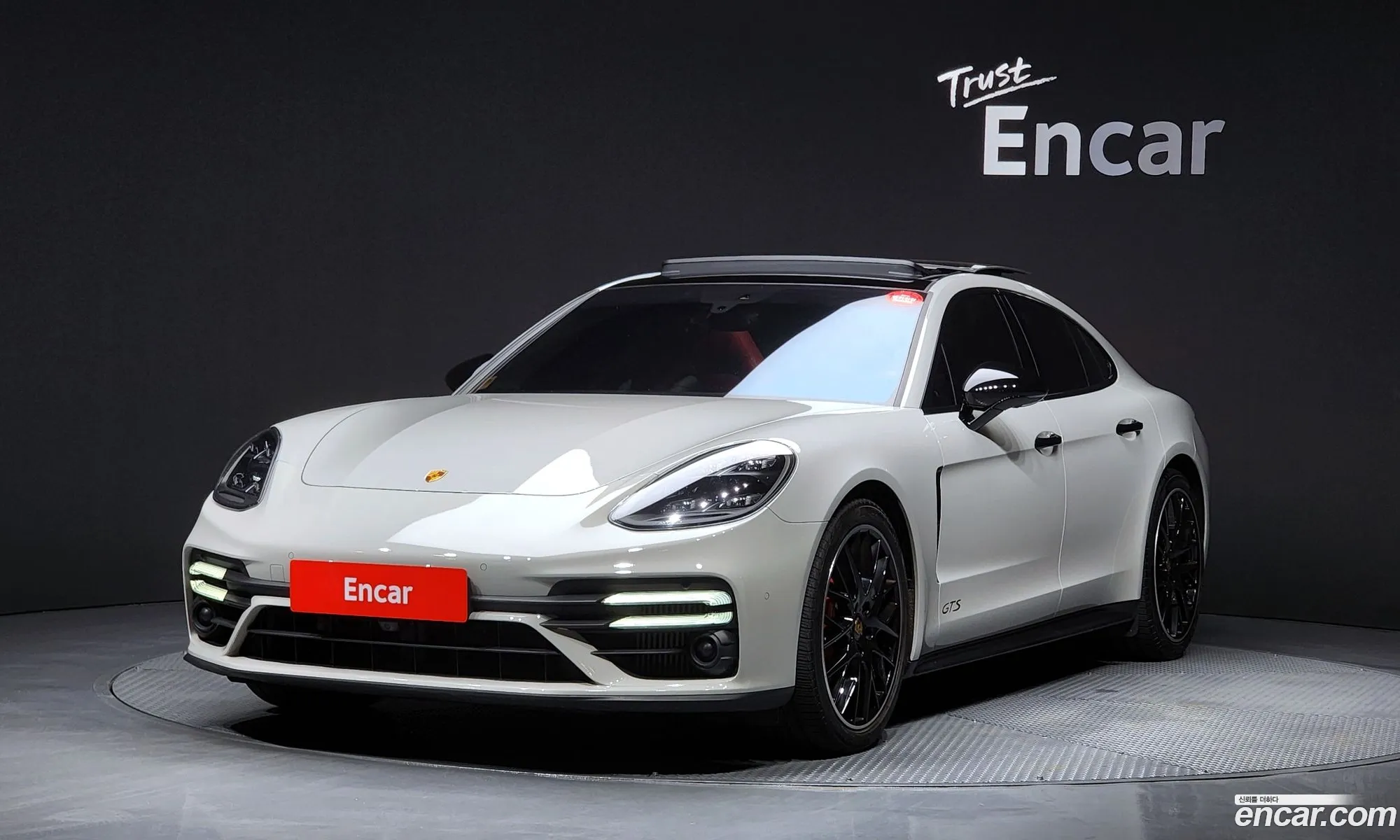 Porsche Panamera 2023 — 8