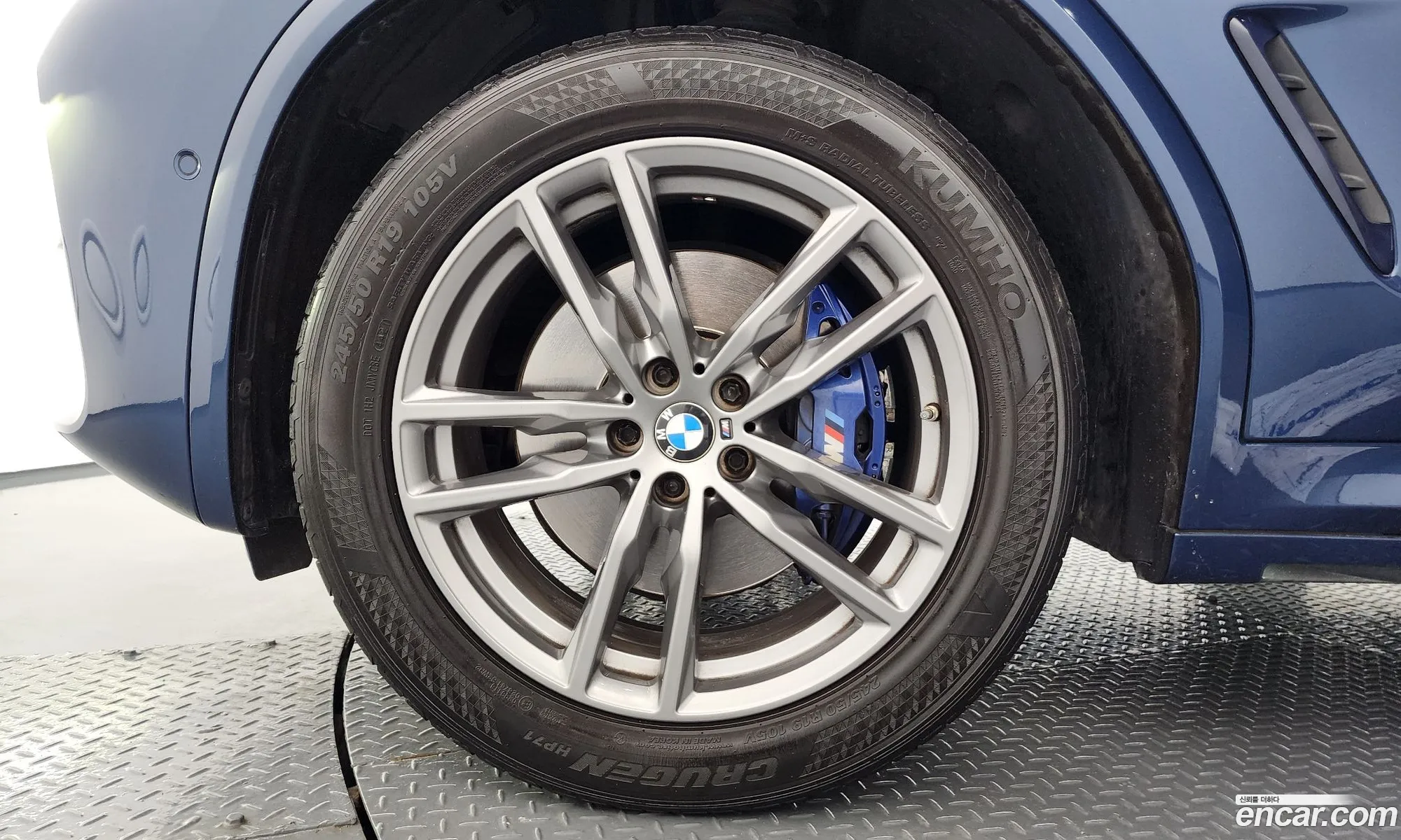 BMW X4 2020 WBAVJ9105L9C80102 — 25