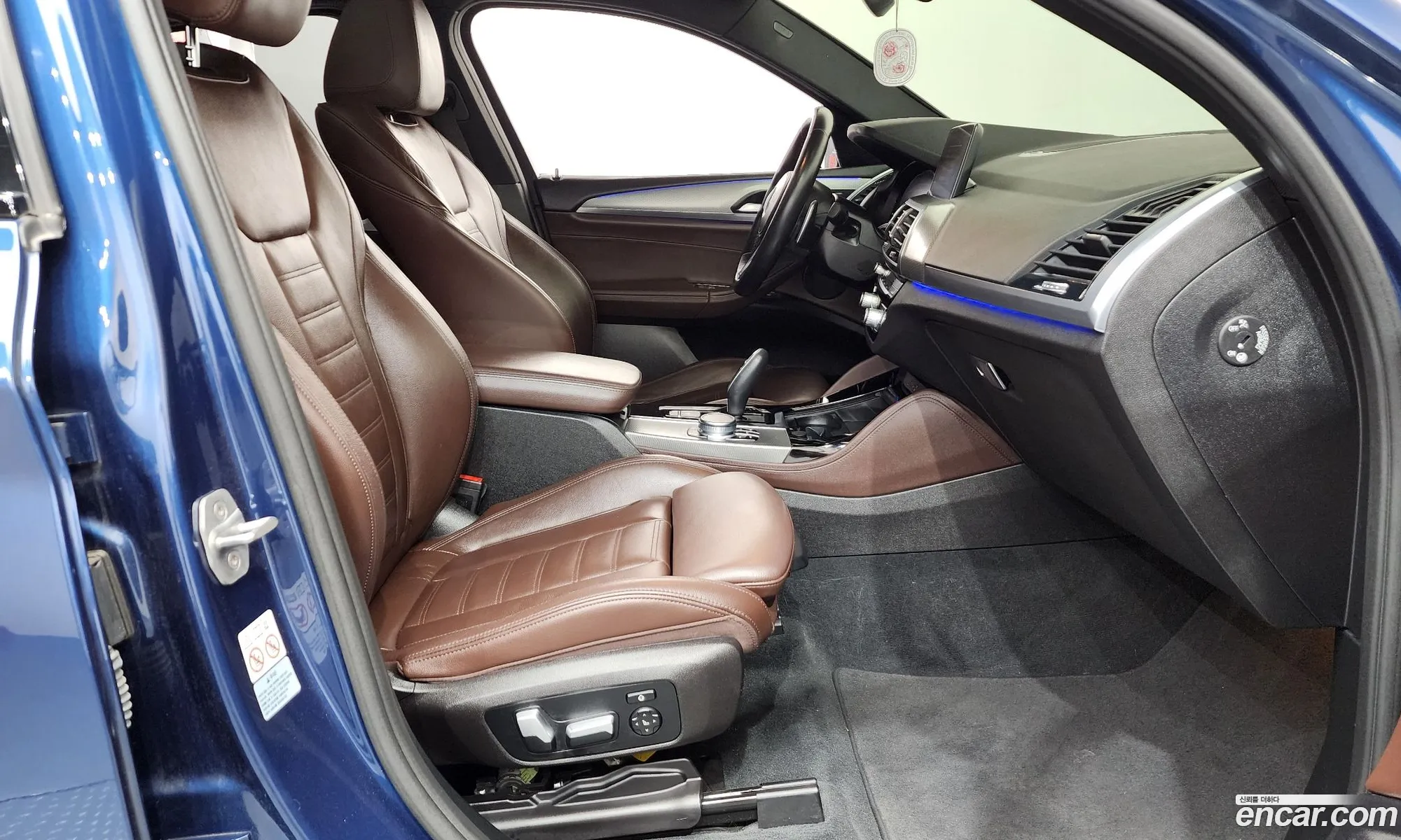 BMW X4 2020 WBAVJ9105L9C80102 — 21