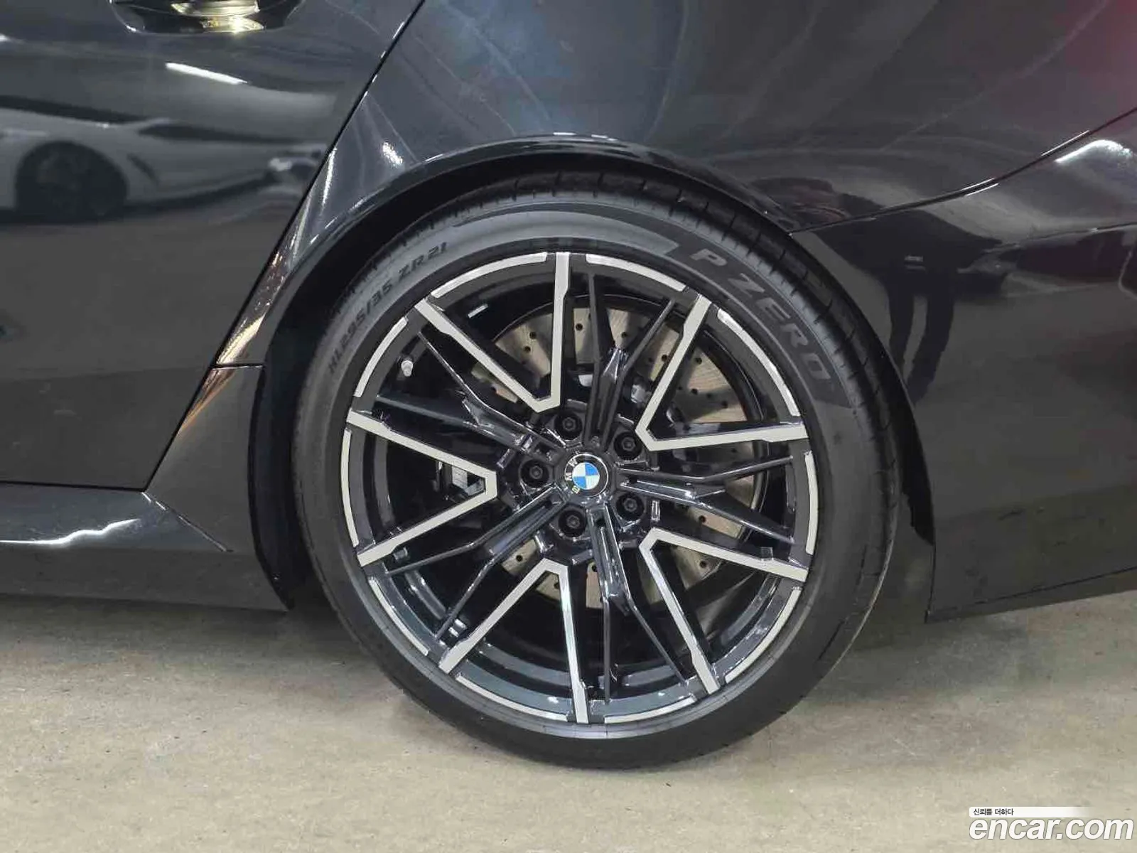 BMW M5 2025 — 8