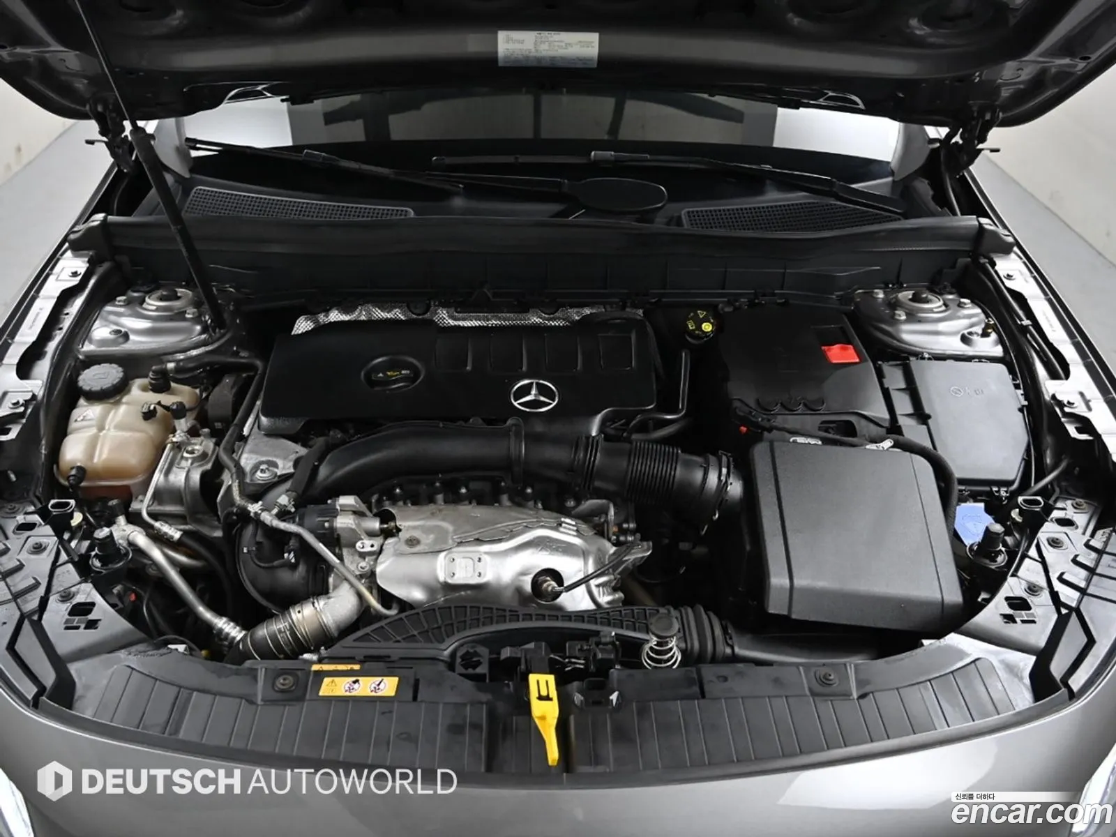 Mercedes-Benz GLB-Class X247 2022 — 16