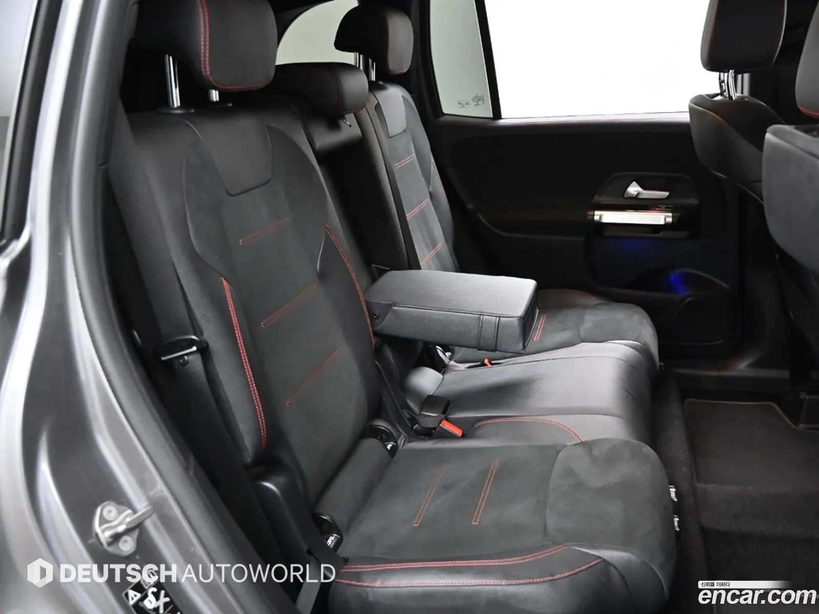 Mercedes-Benz GLB-Class X247 2022 — 12