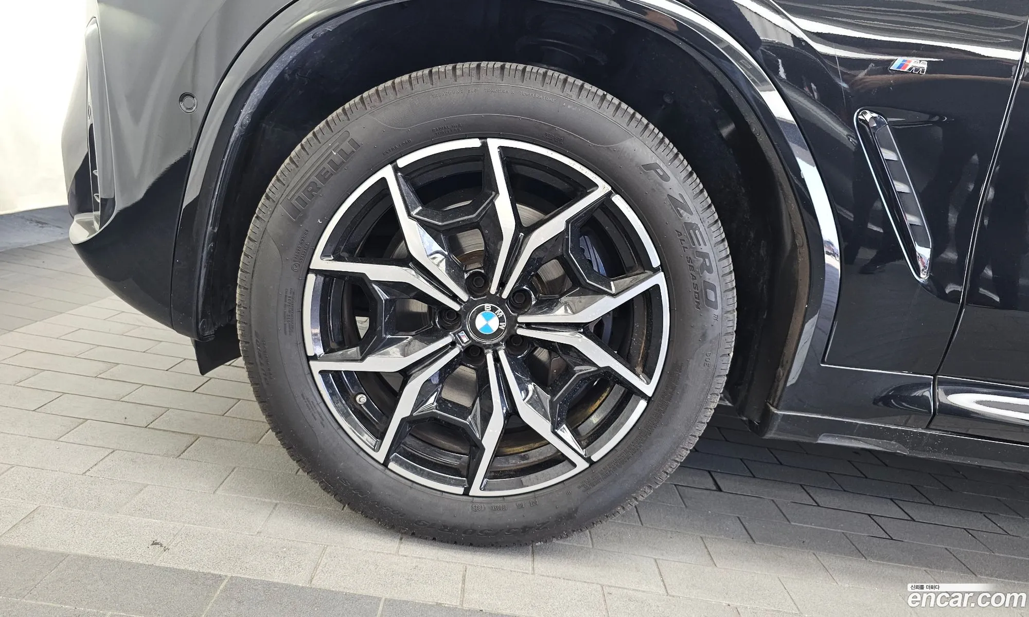 BMW X3 2023 WBA31DP02P9P37646 — 11