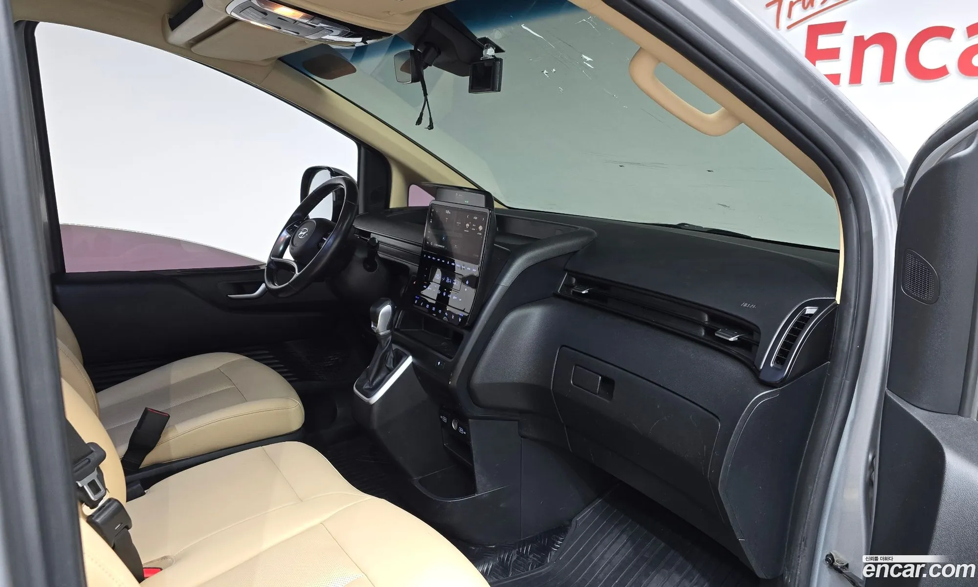 Hyundai Staria 2021 — 3