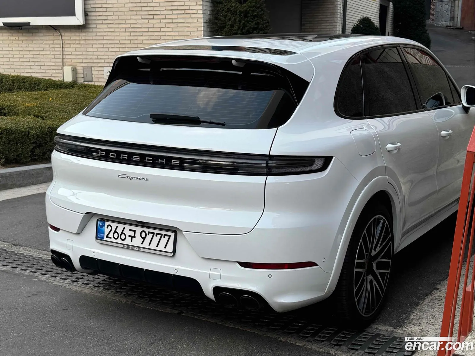 Porsche Cayenne 2025 — 8