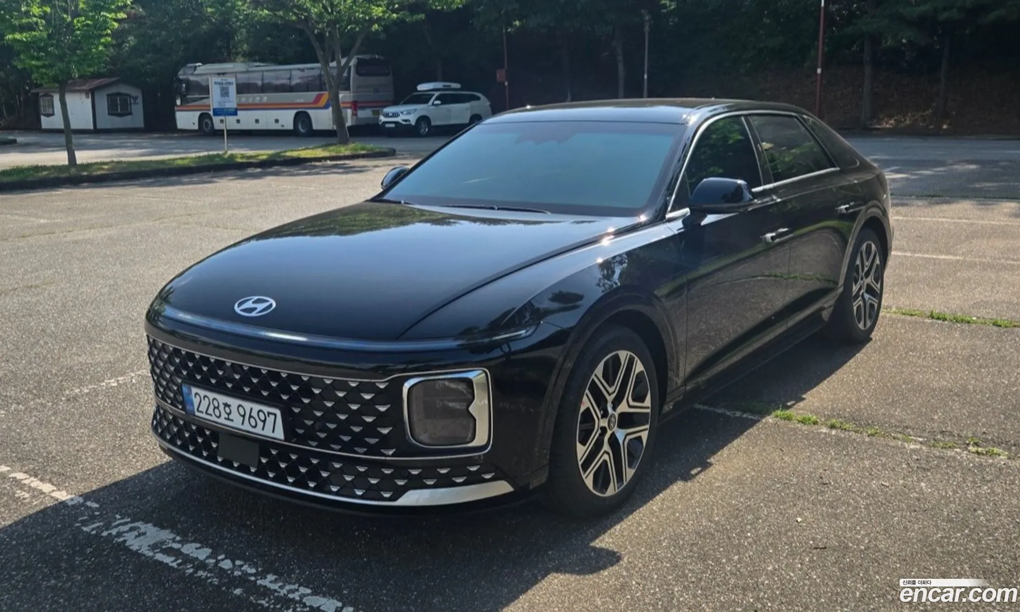 Hyundai Grandeur Hybrid 2026 — 4