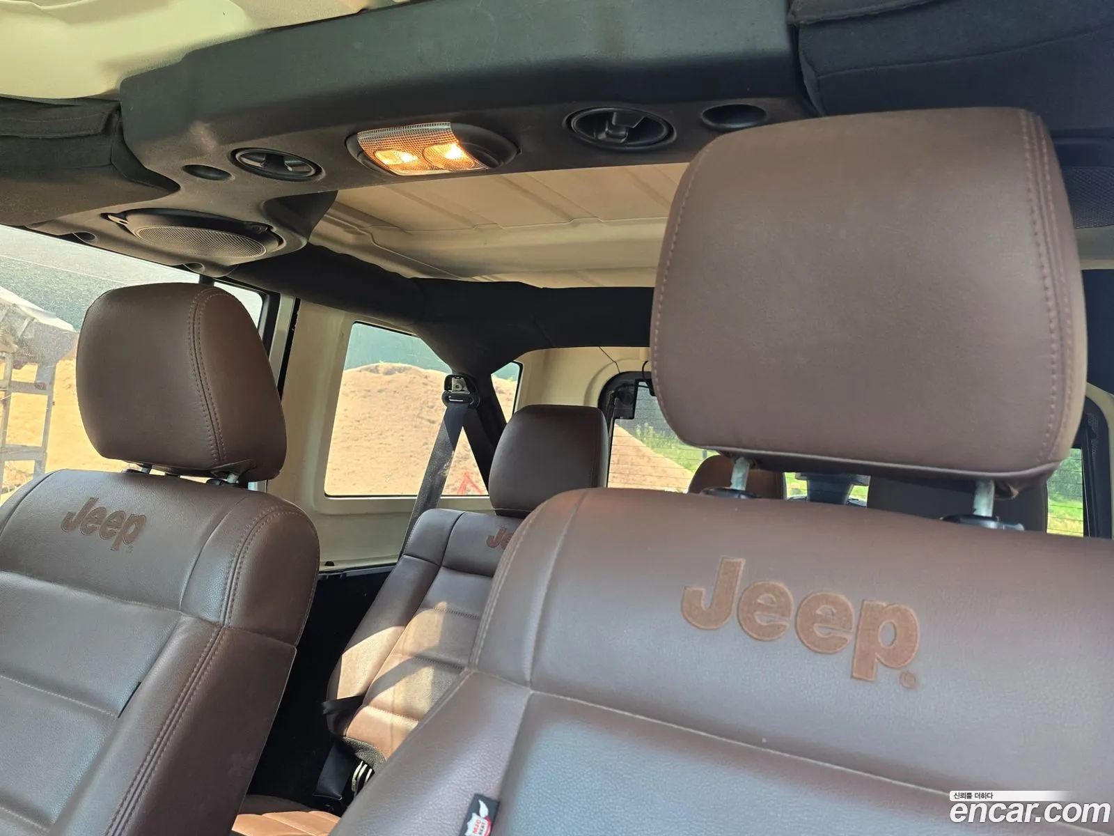 Jeep Wrangler 2011 — 13
