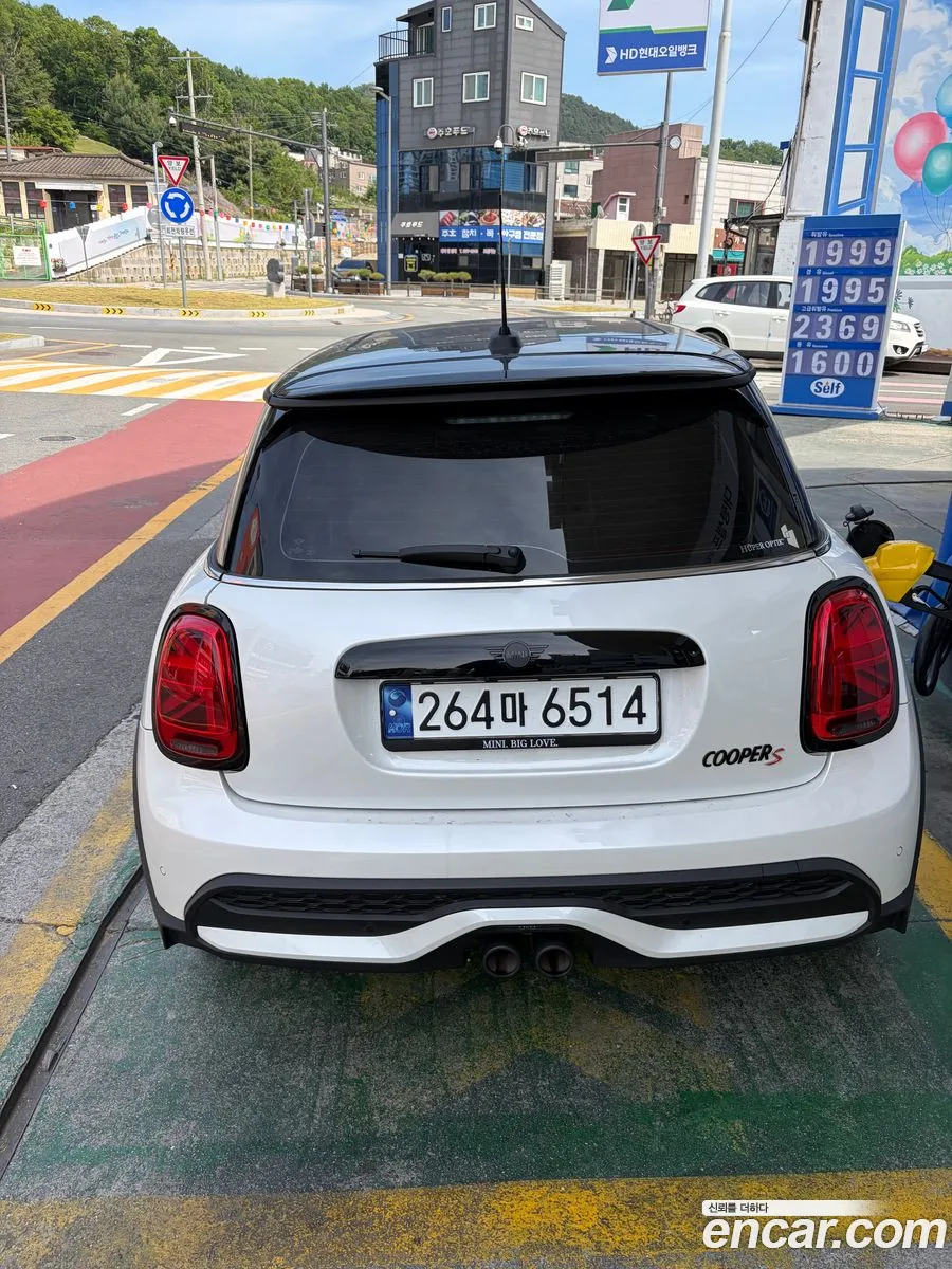 Mini Cooper S 2023 — 4