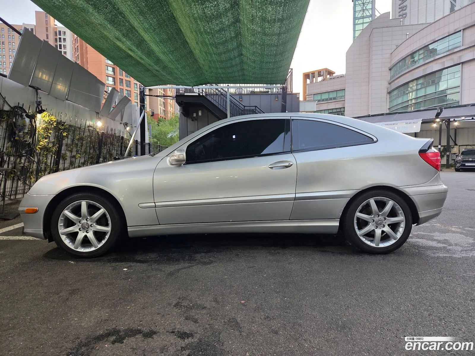Mercedes-Benz C-Class 2003 — 3