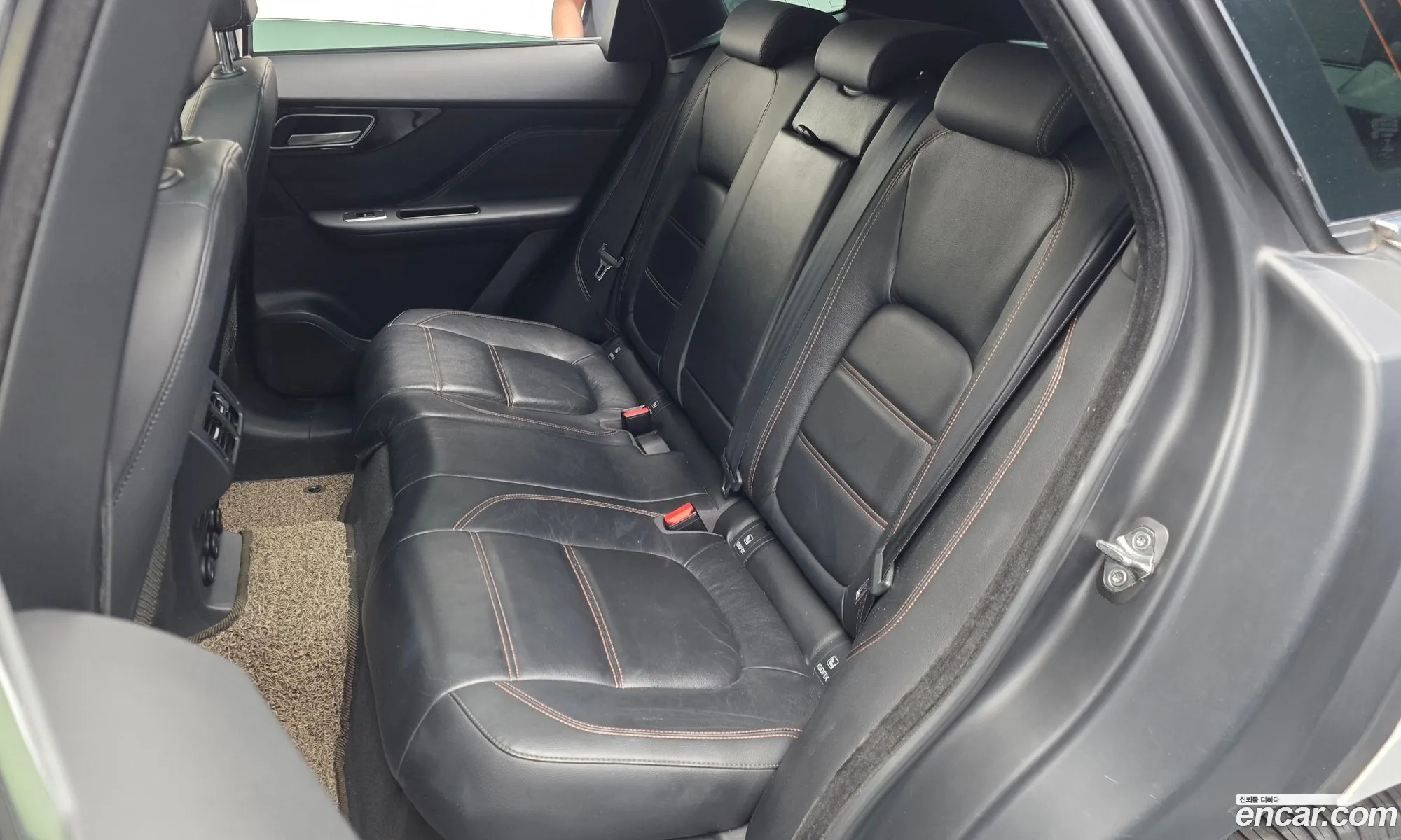Jaguar F-Pace 2017 SADCA2BN0JA259103 — 9