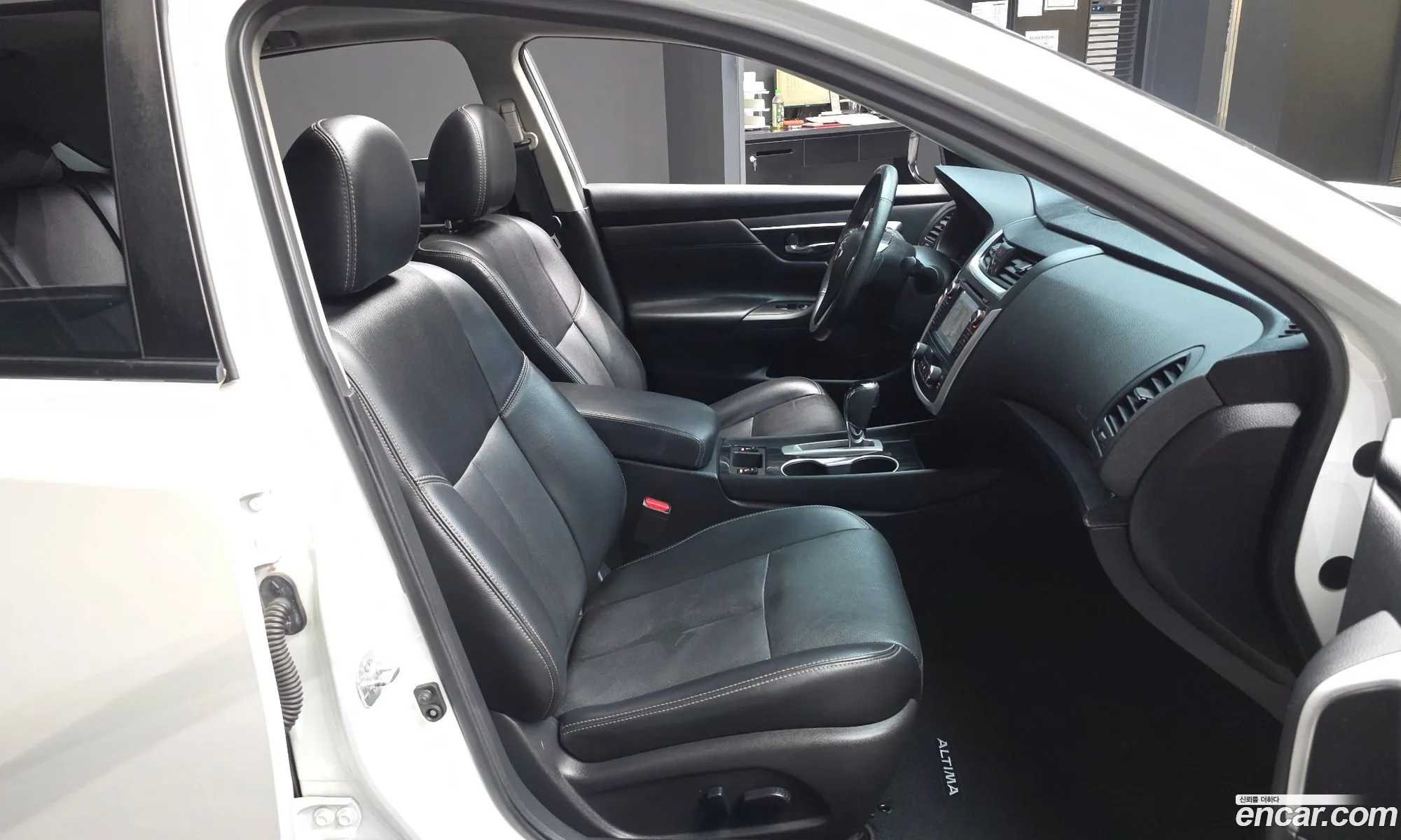Nissan Altima 2017 — 16