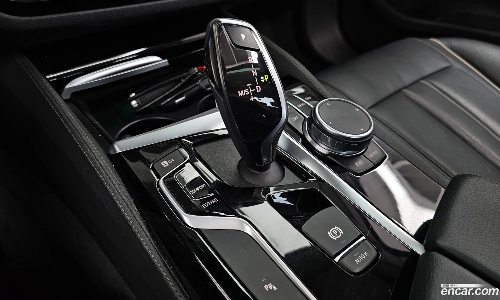 BMW 5 Series 2019 WBAJK7108KBP73762 — 13