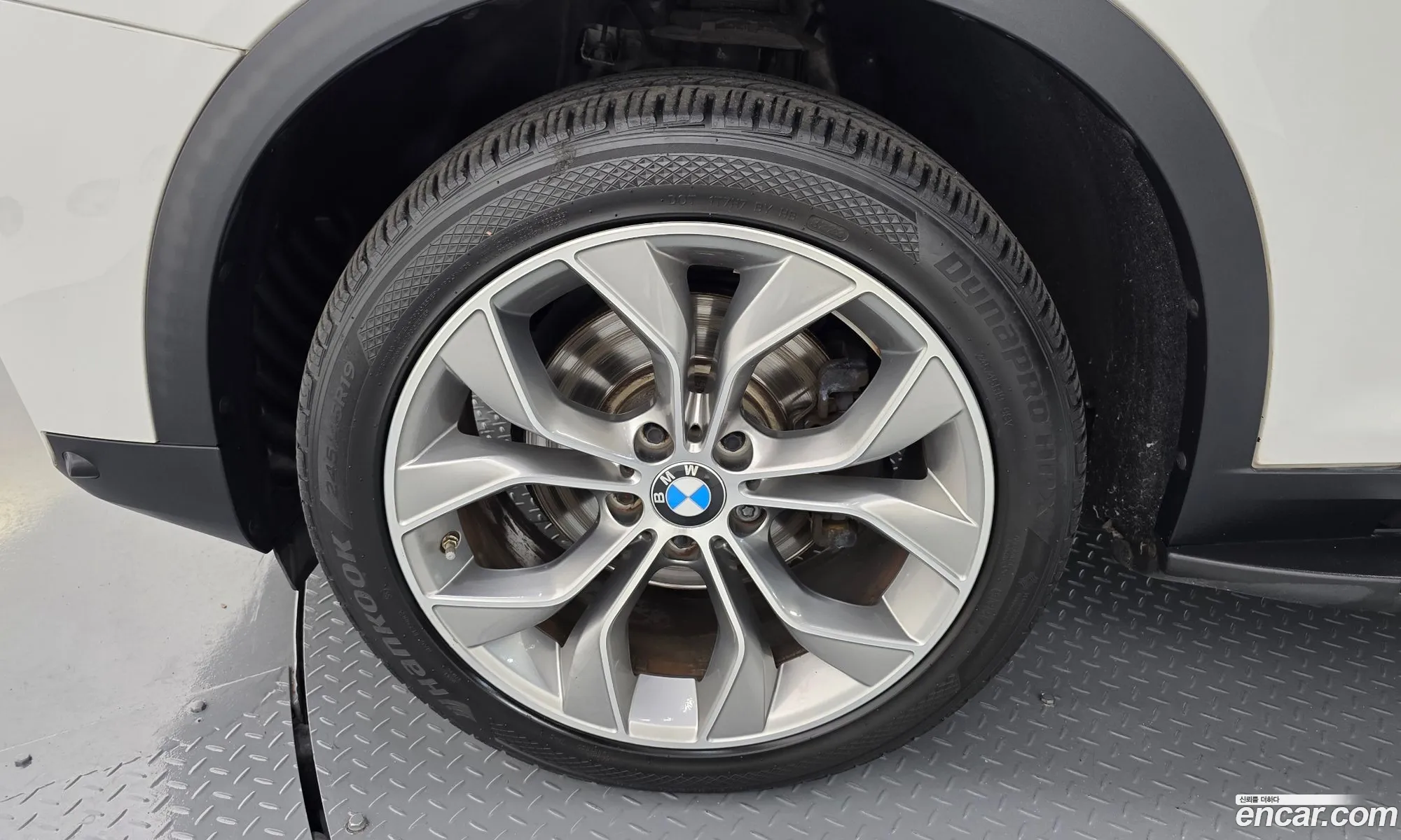 BMW X4 2017 WBAXX1103H0T40671 — 17