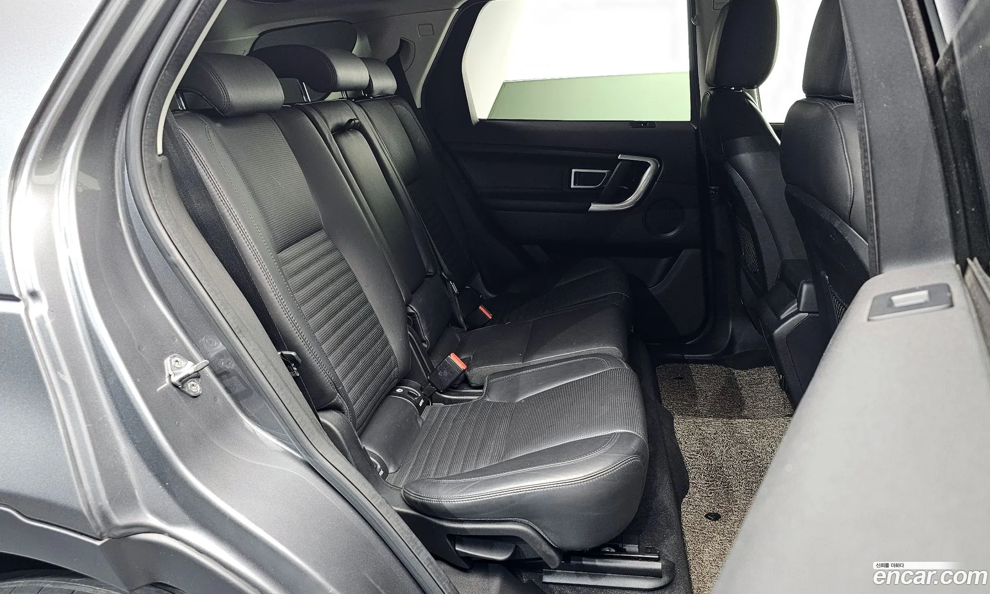 Land Rover Discovery Sport 2017 — 8
