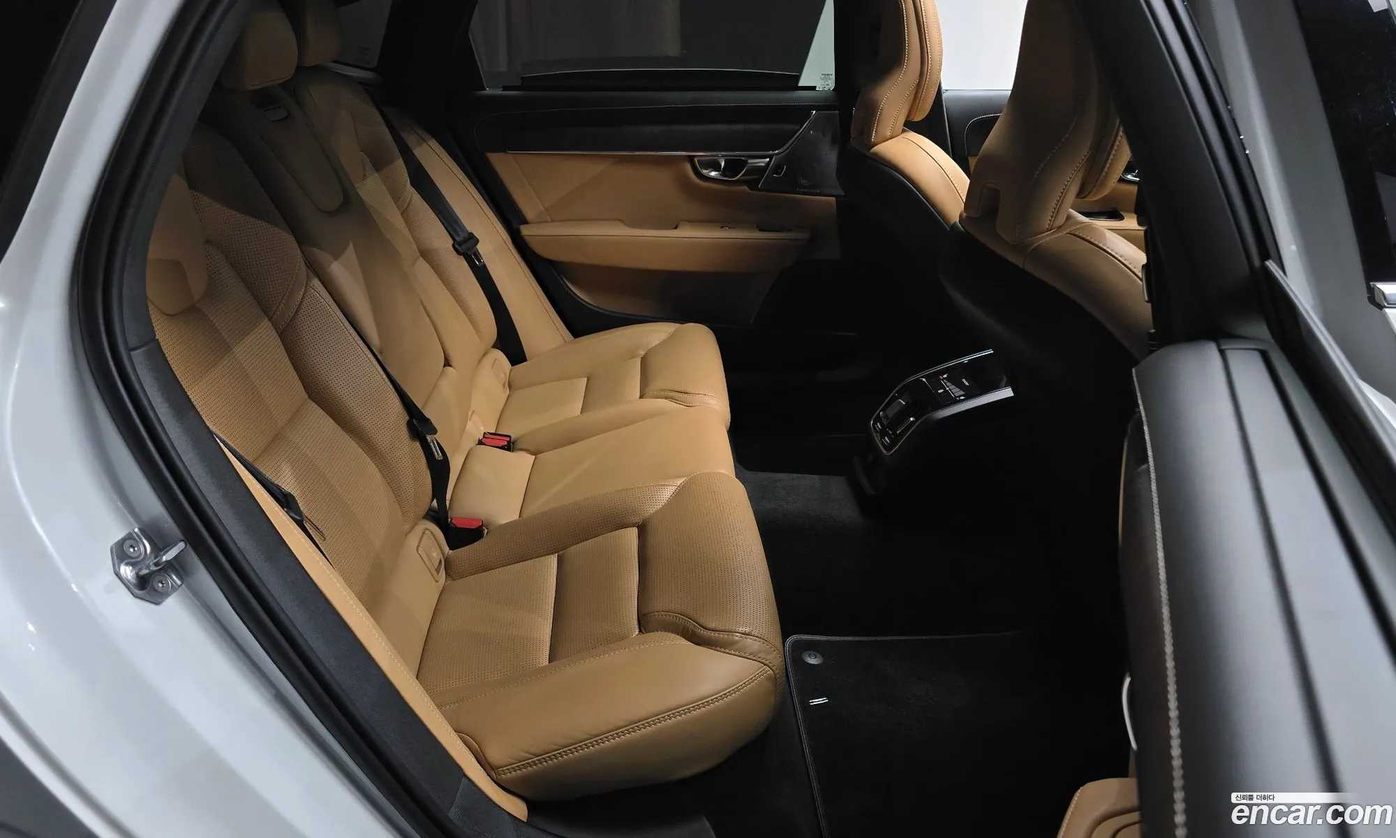 Volvo S90 2020 LVYPTL12DMP204889 — 10