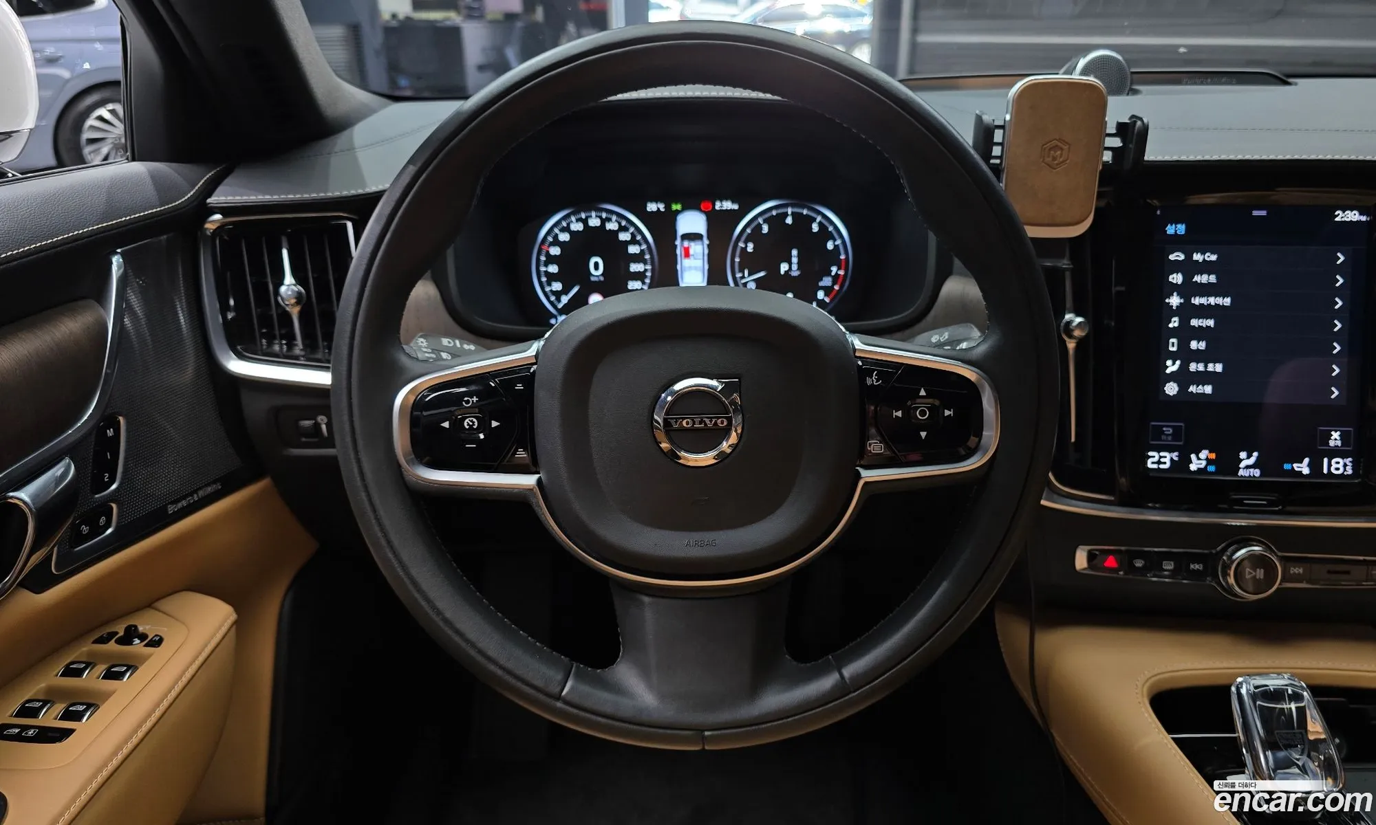 Volvo S90 2020 LVYPTL12DMP204889 — 8
