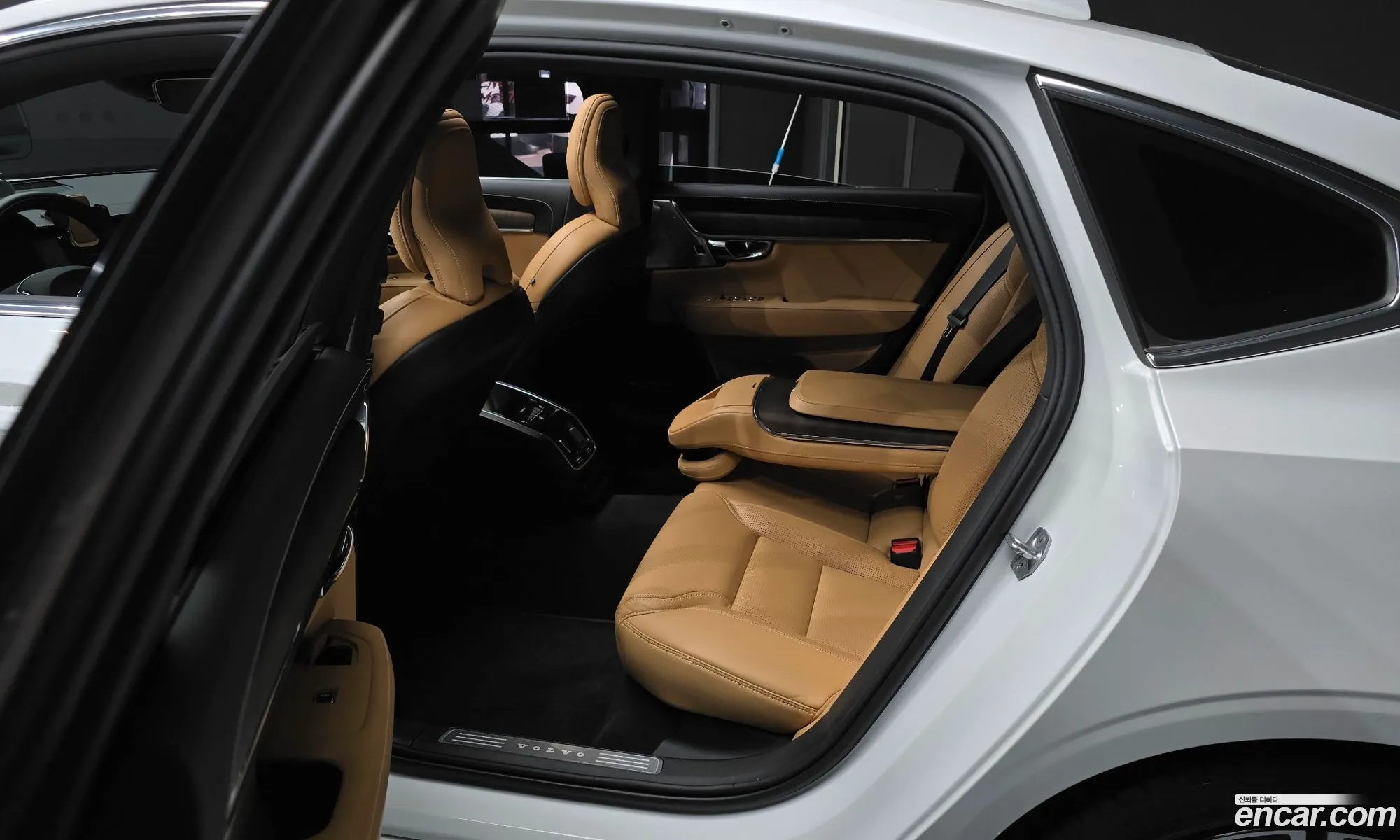 Volvo S90 2020 LVYPTL12DMP204889 — 16