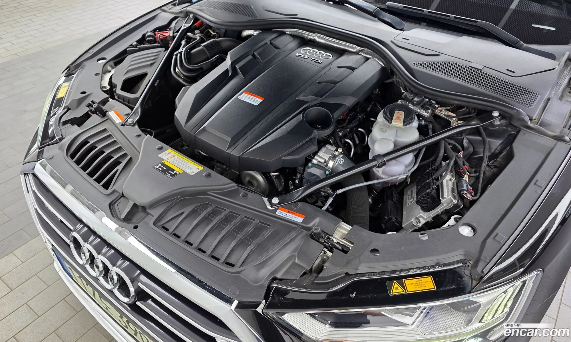 Audi A8 2021 WAUZZZF82MN001137 — 21