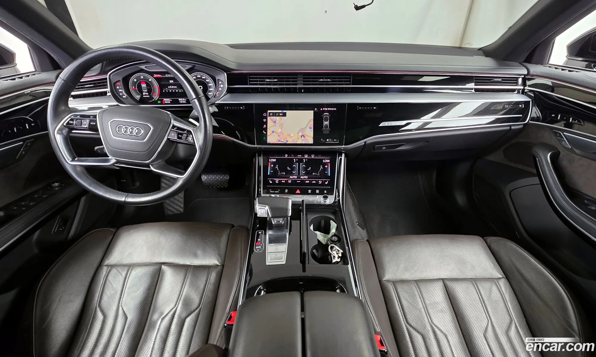 Audi A8 2021 WAUZZZF82MN001137 — 30
