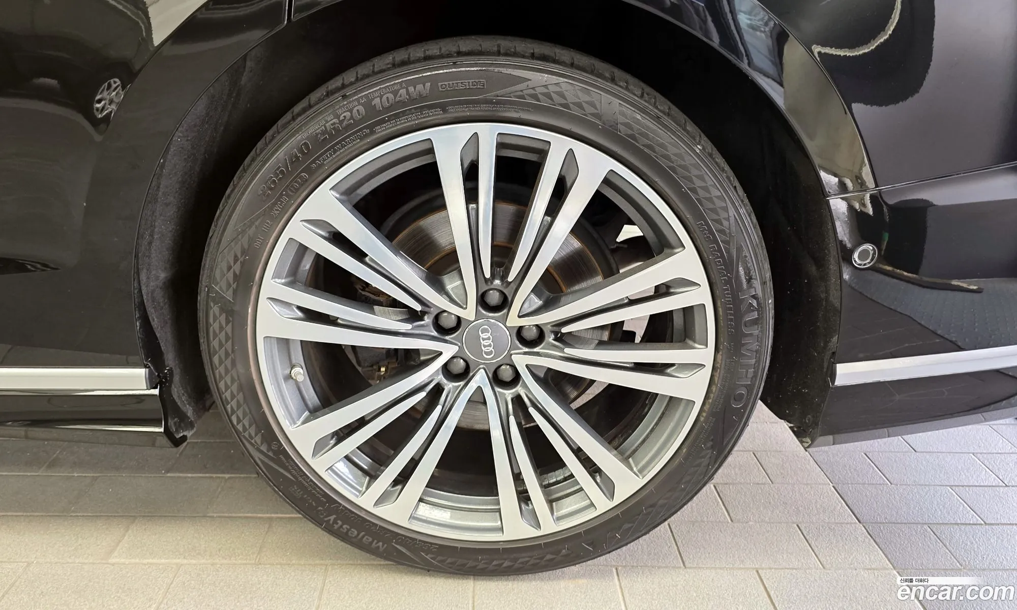 Audi A8 2021 WAUZZZF82MN001137 — 34