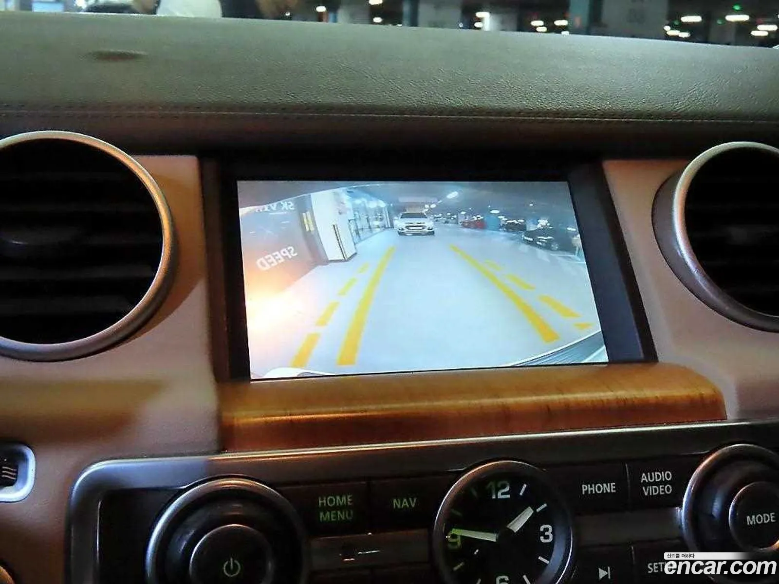 Land Rover Discovery 4 2013 — 16