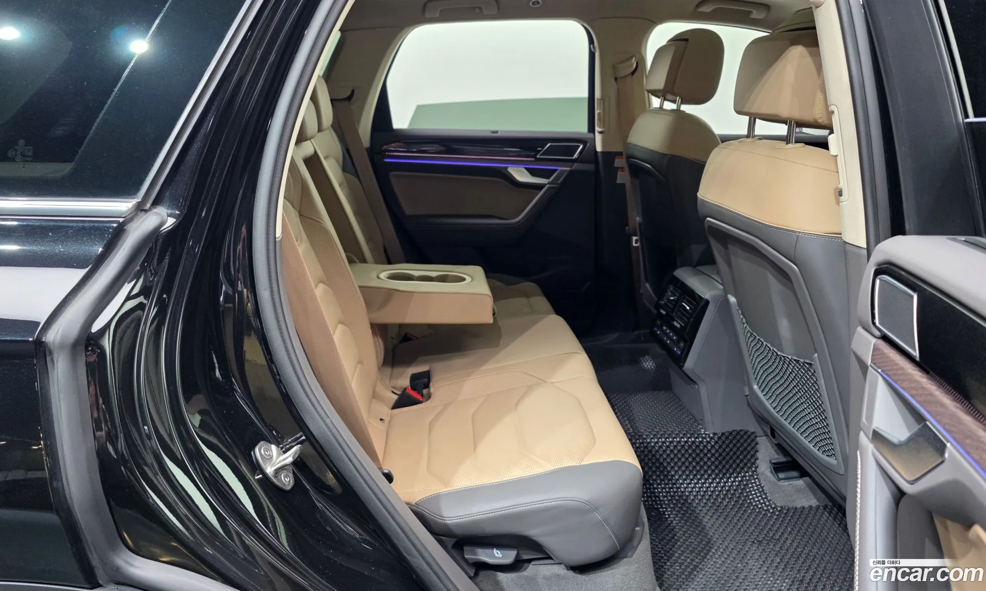 Volkswagen Touareg 2024 — 32