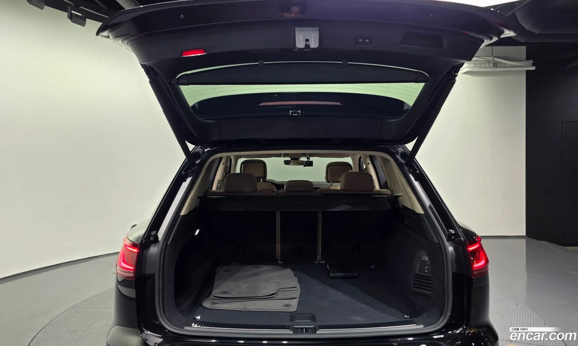 Volkswagen Touareg 2024 — 20