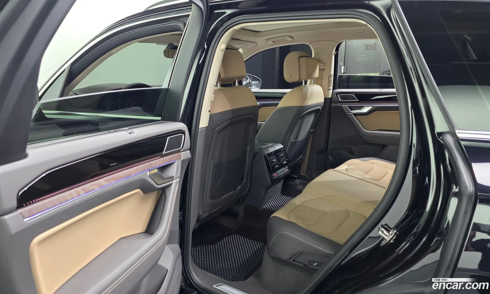 Volkswagen Touareg 2024 — 7
