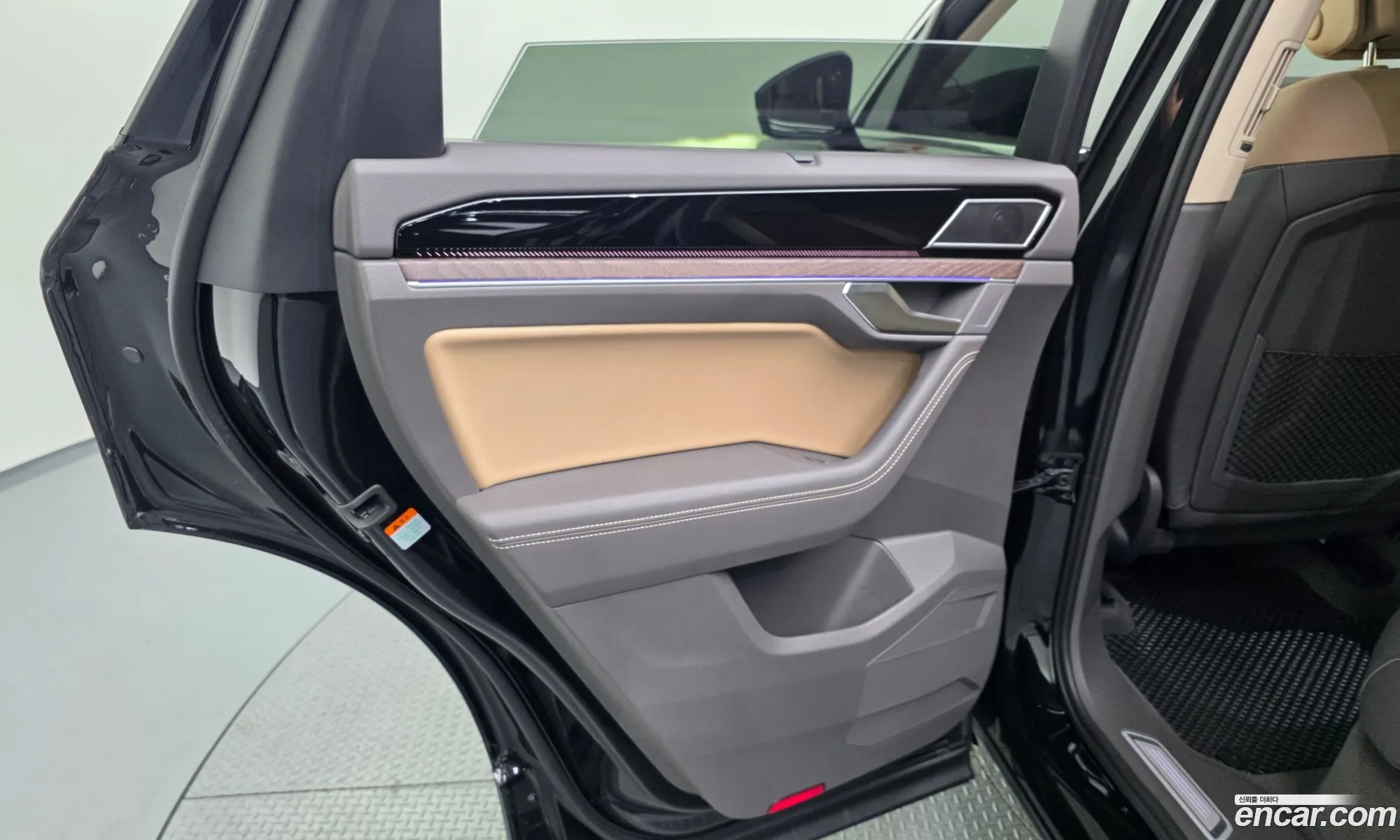 Volkswagen Touareg 2024 — 38