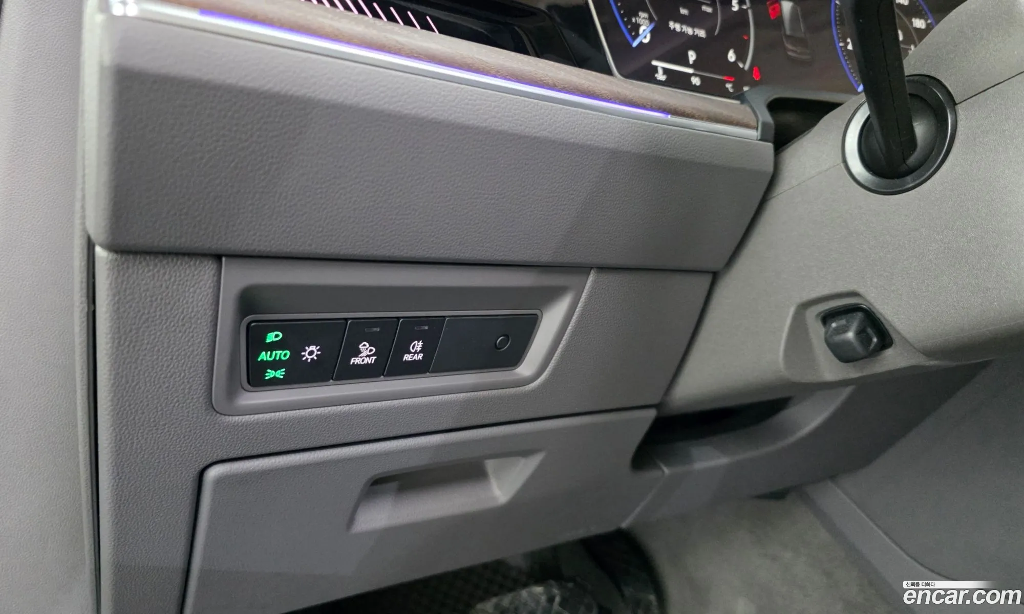 Volkswagen Touareg 2024 — 17