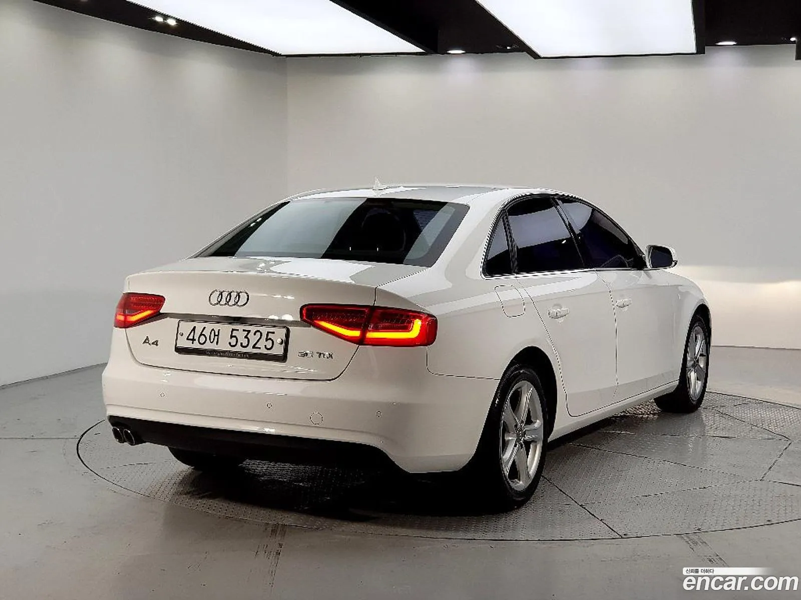 Audi A4 2015 — 17