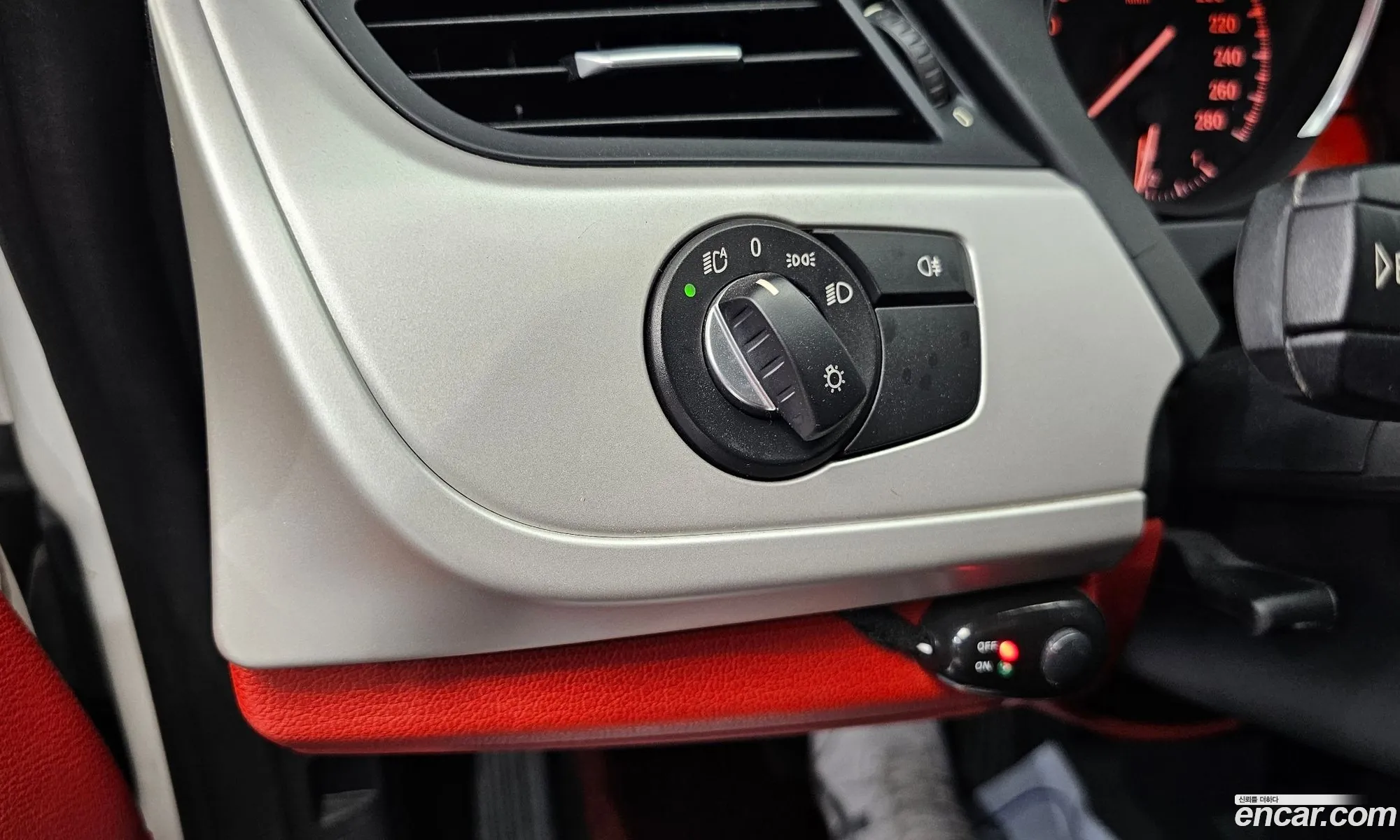 BMW Z4 2011 WBALM5103BE388096 — 16